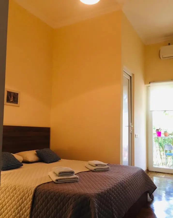 Guest House Hello