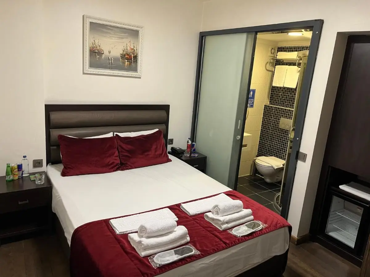 Pandora Hotel