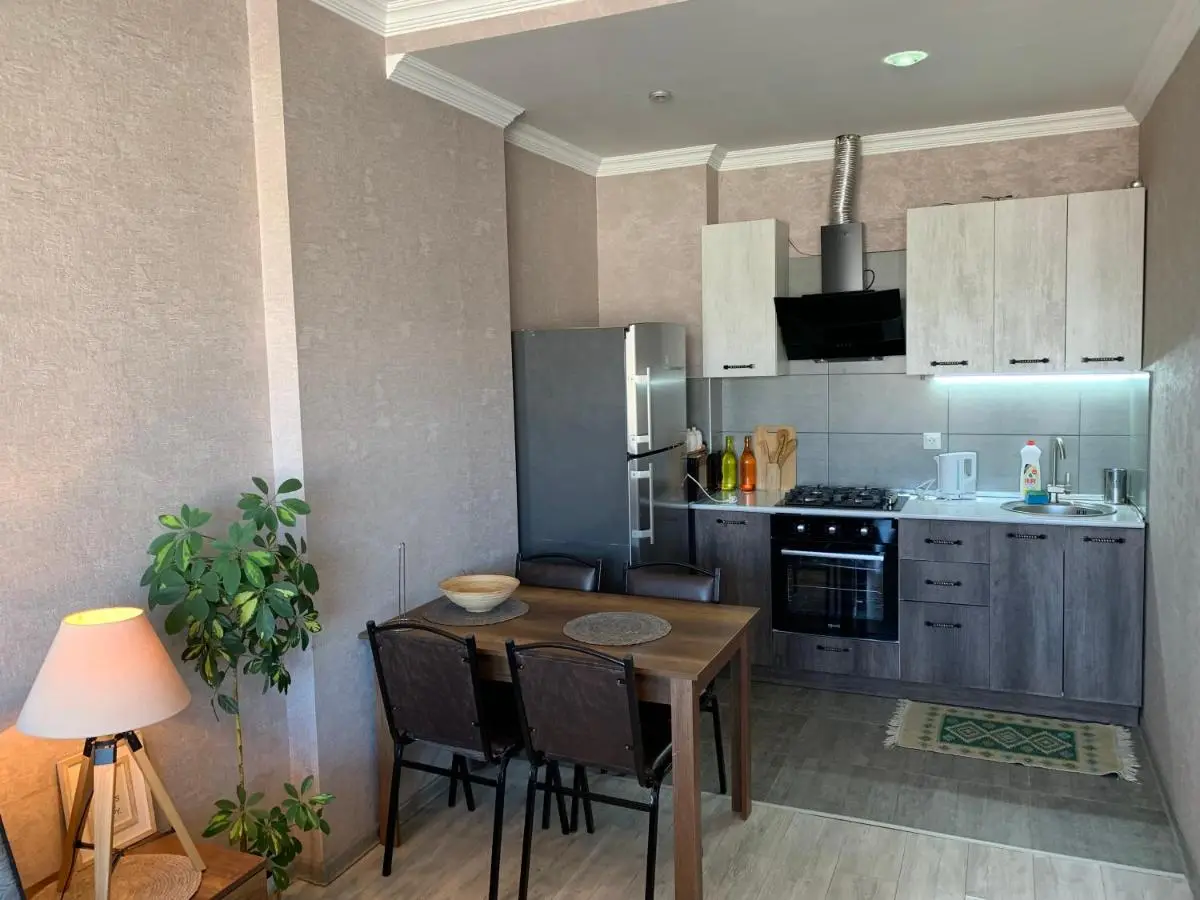 Ameri Plaza Green Apartments