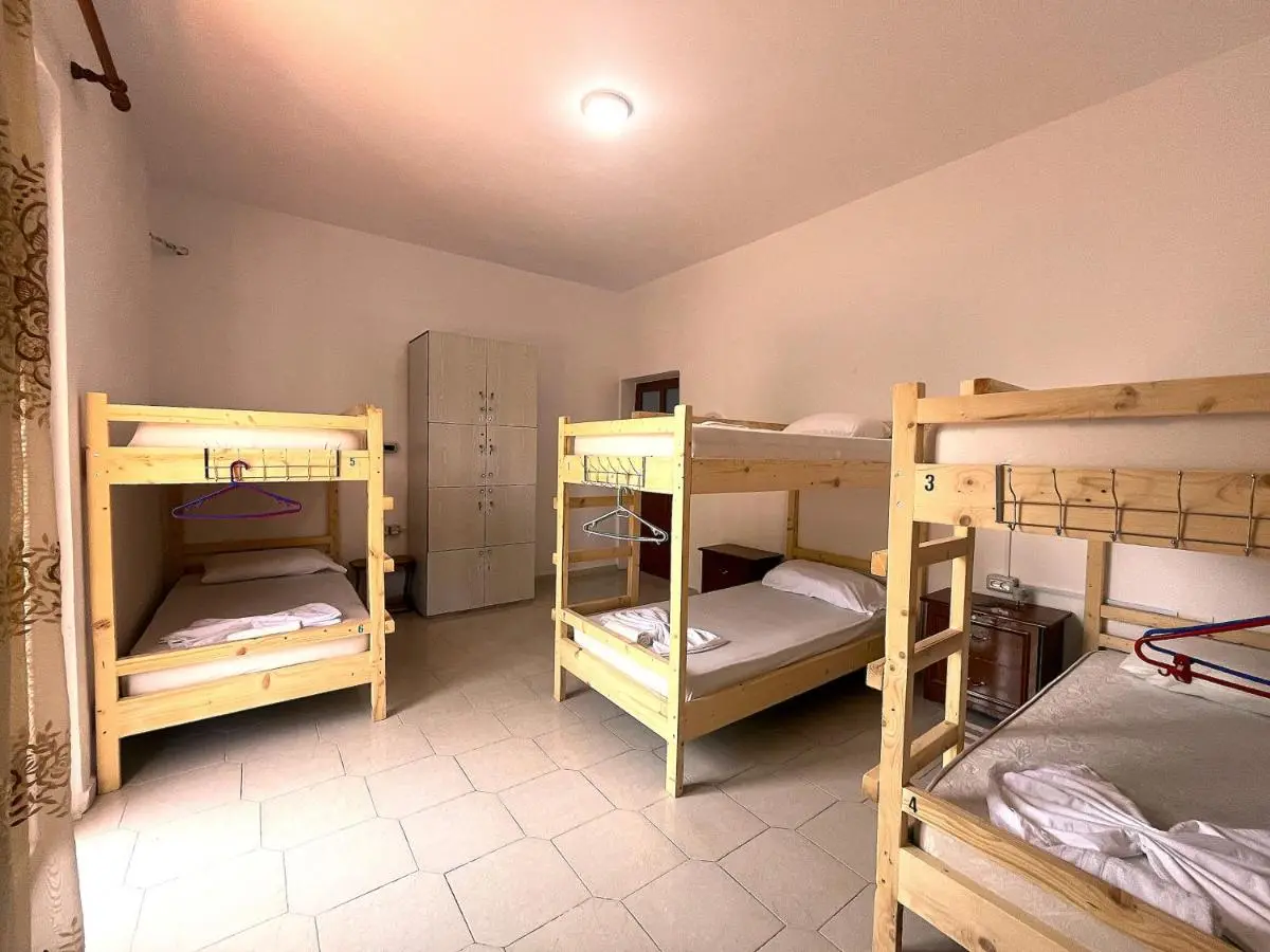Old Beach Vlora Hostel