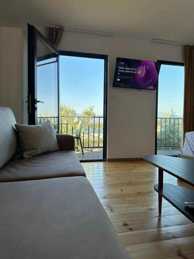 Lake Escape Villa Shirokë