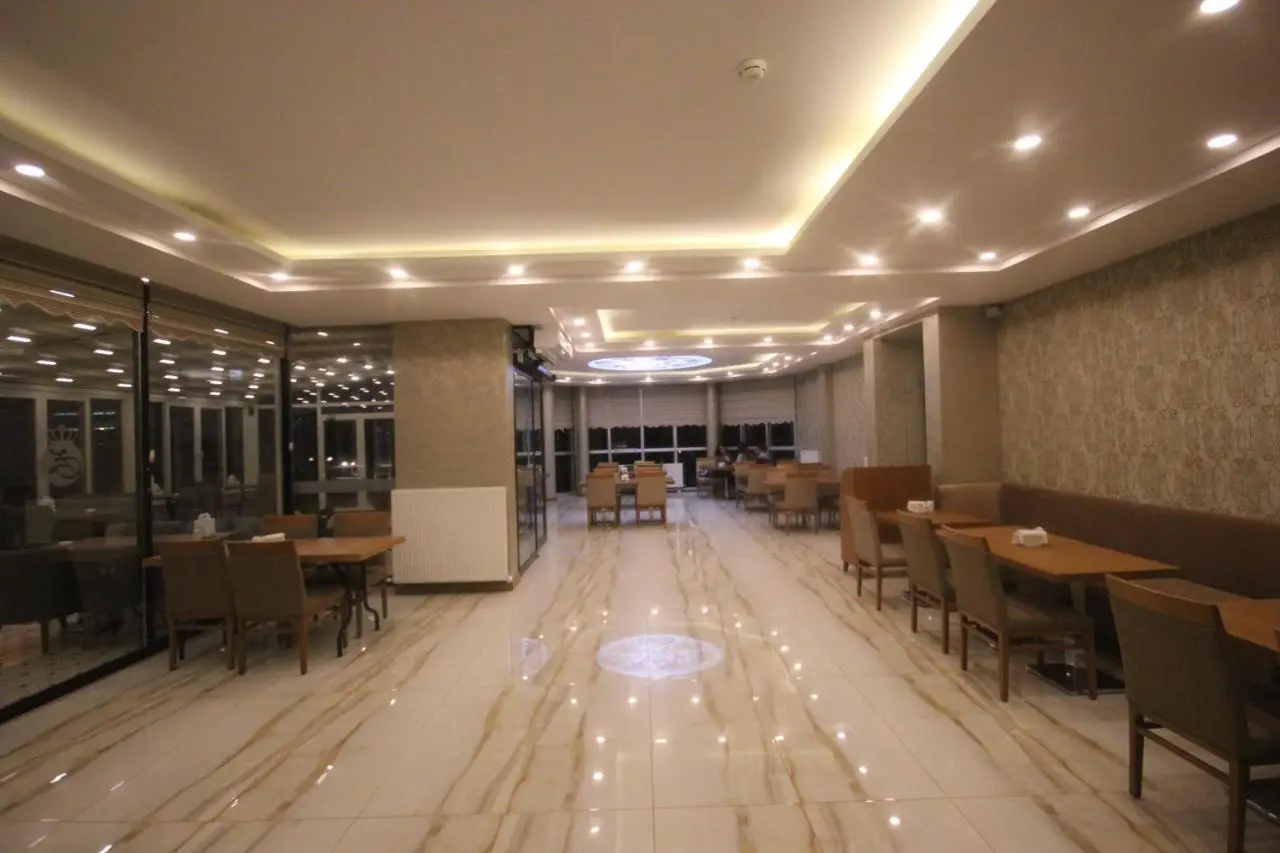 Garden Zara Hotel