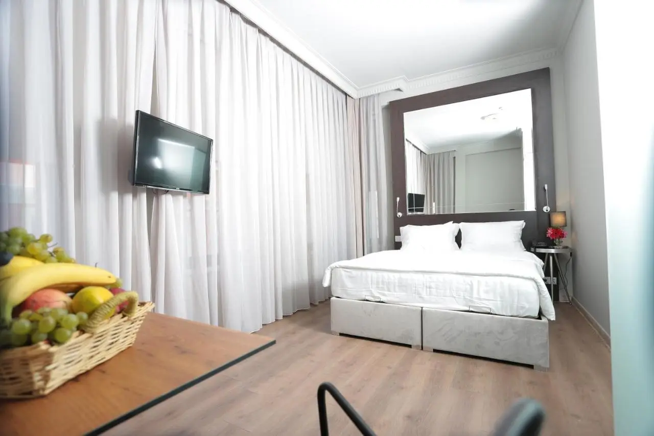 Ferman Pera Hotel