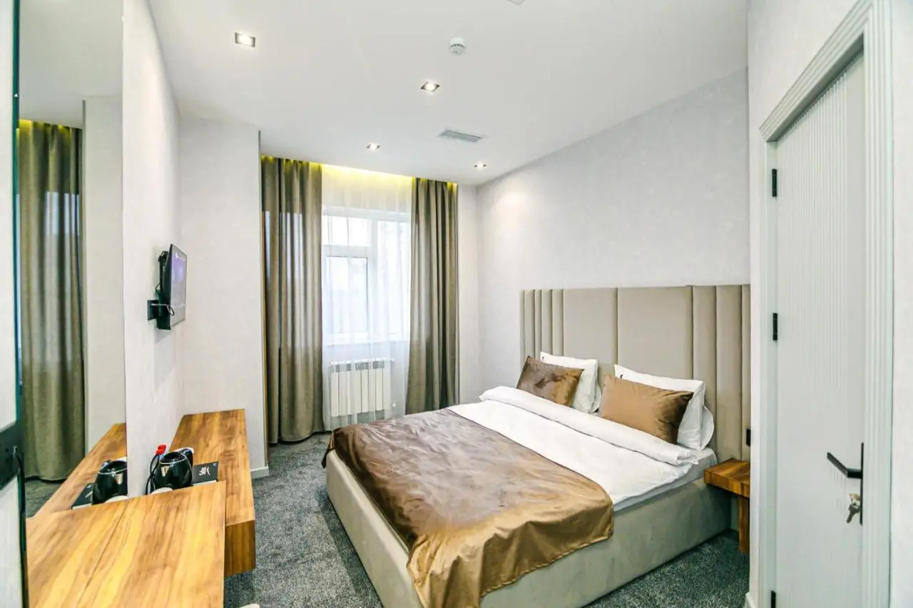 GREEN PARK HOTEl