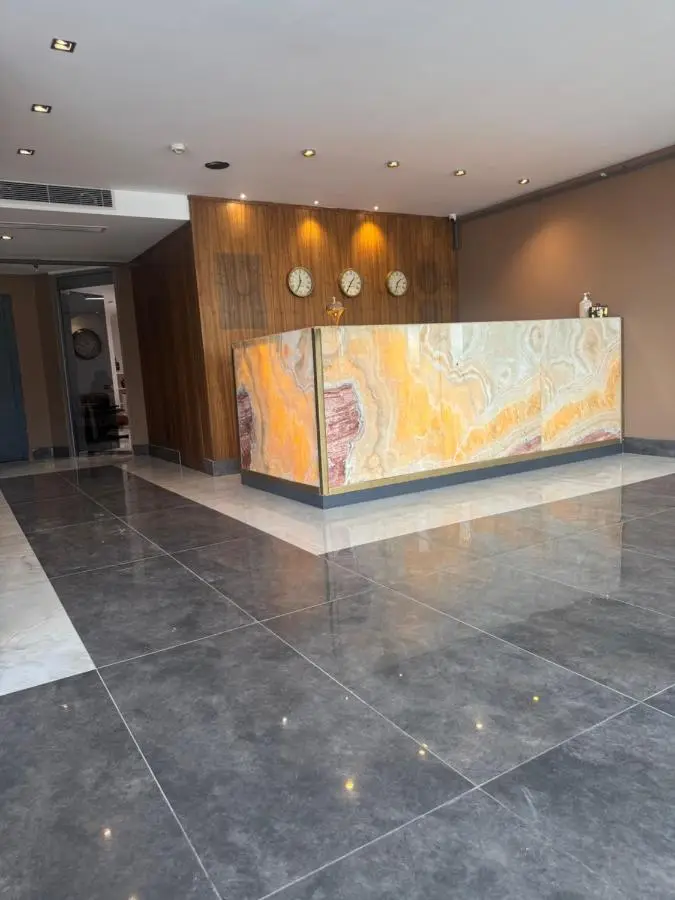 Ween Otel