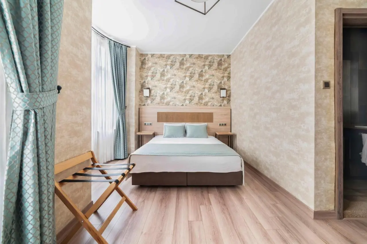 Castle Franco Suites