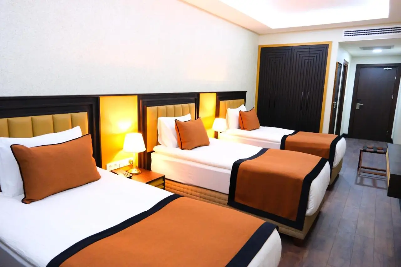 Dimen Hotel