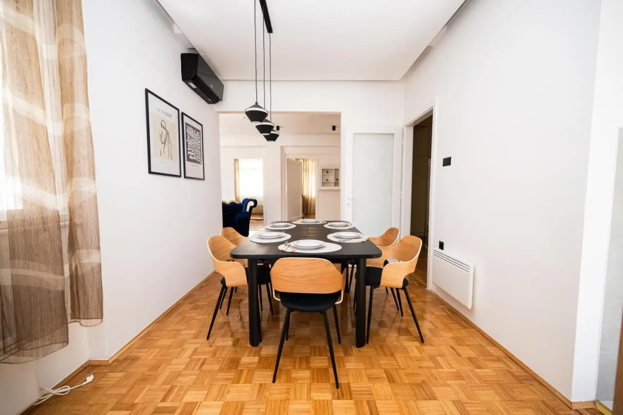 Design 150m2 Three-Bedroom Apartment - Titova Street