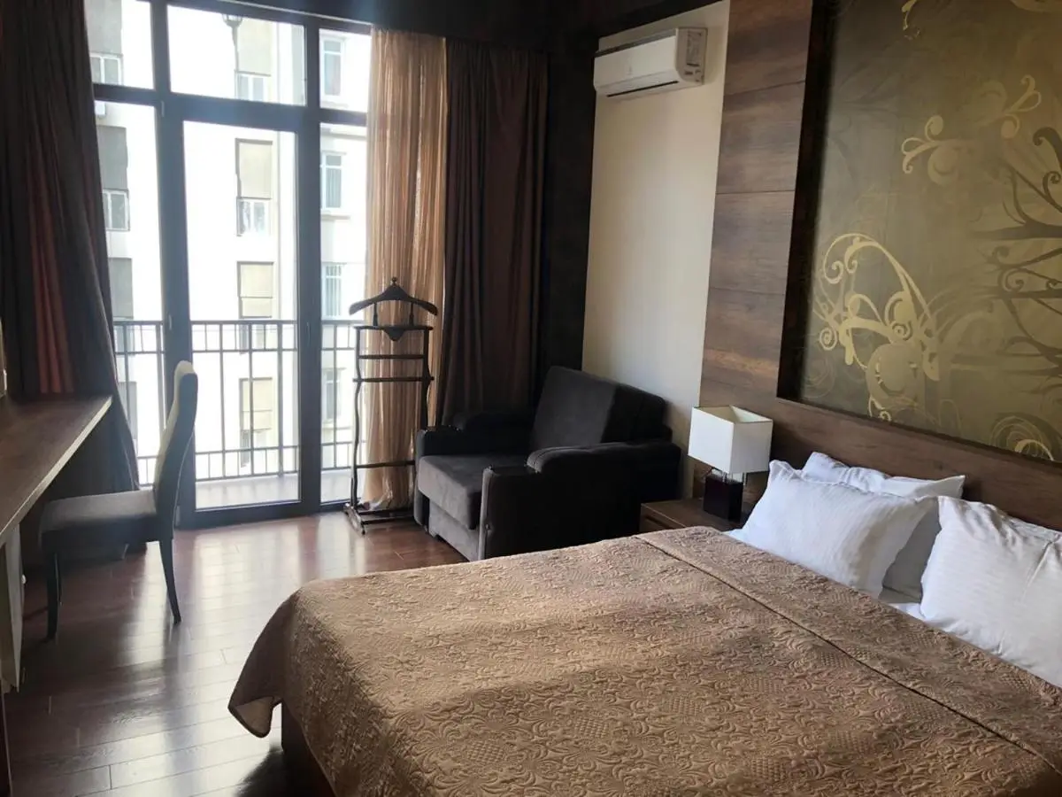 Freedom Square Apartment