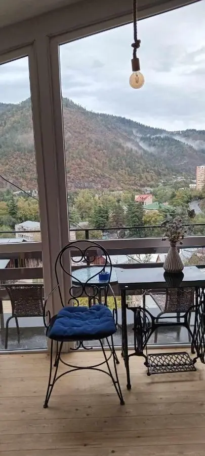 Tamara's apartment