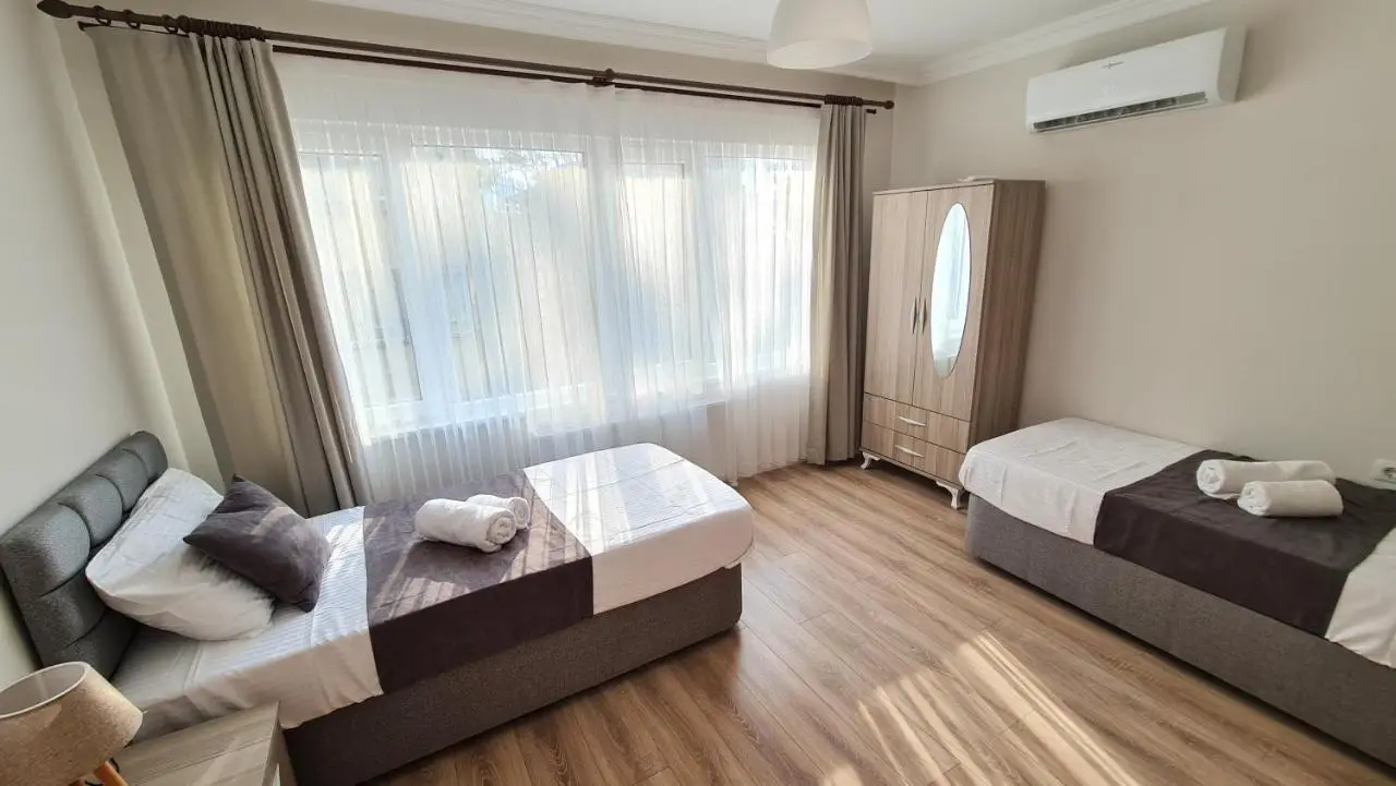 Cozy Spacious near Green Mosque