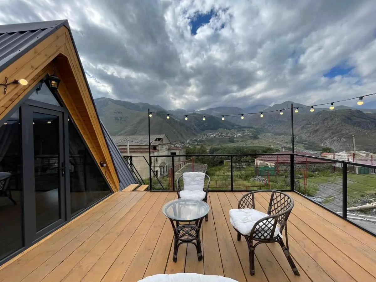 Magic Hut_Kazbegi
