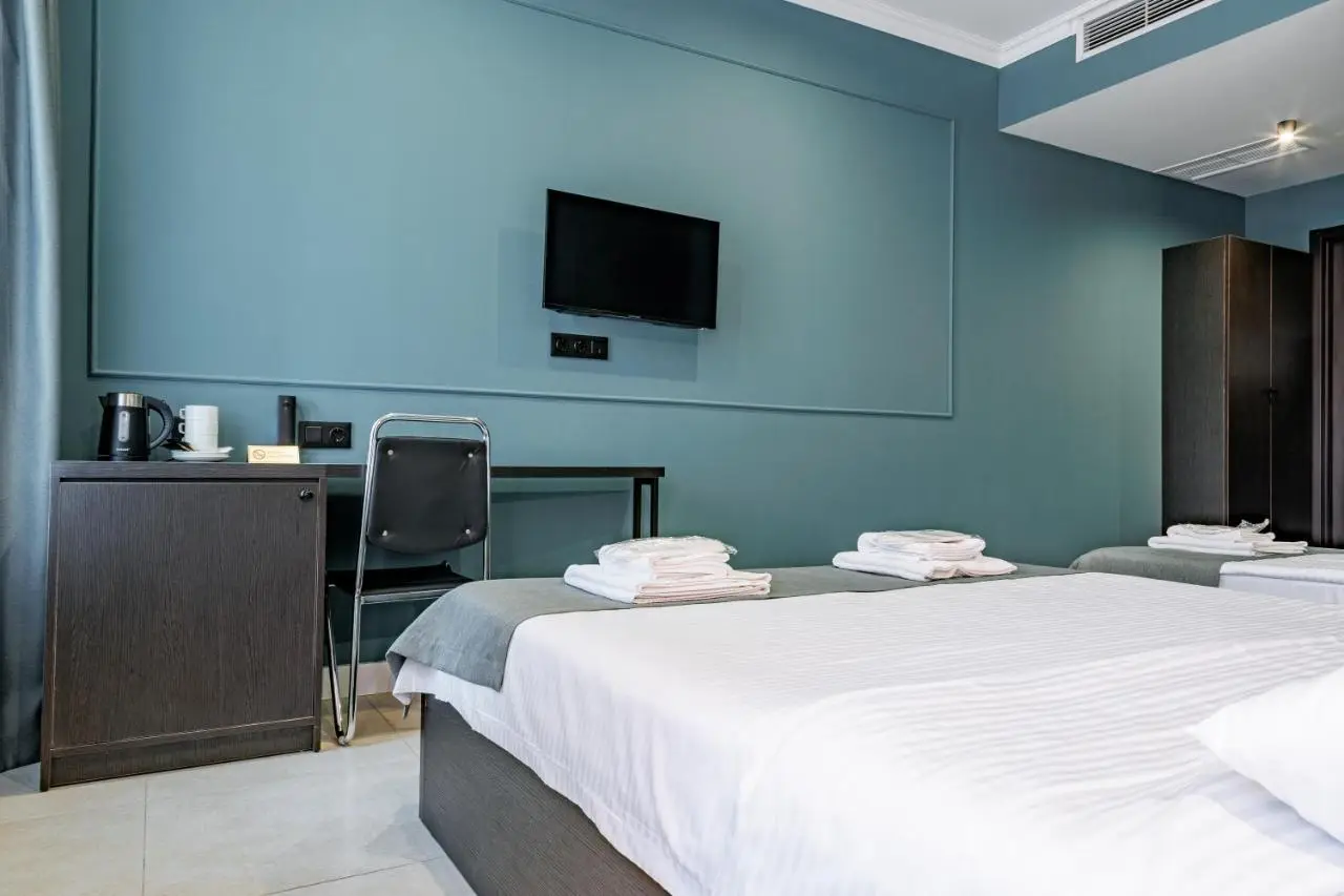 Route Hotel