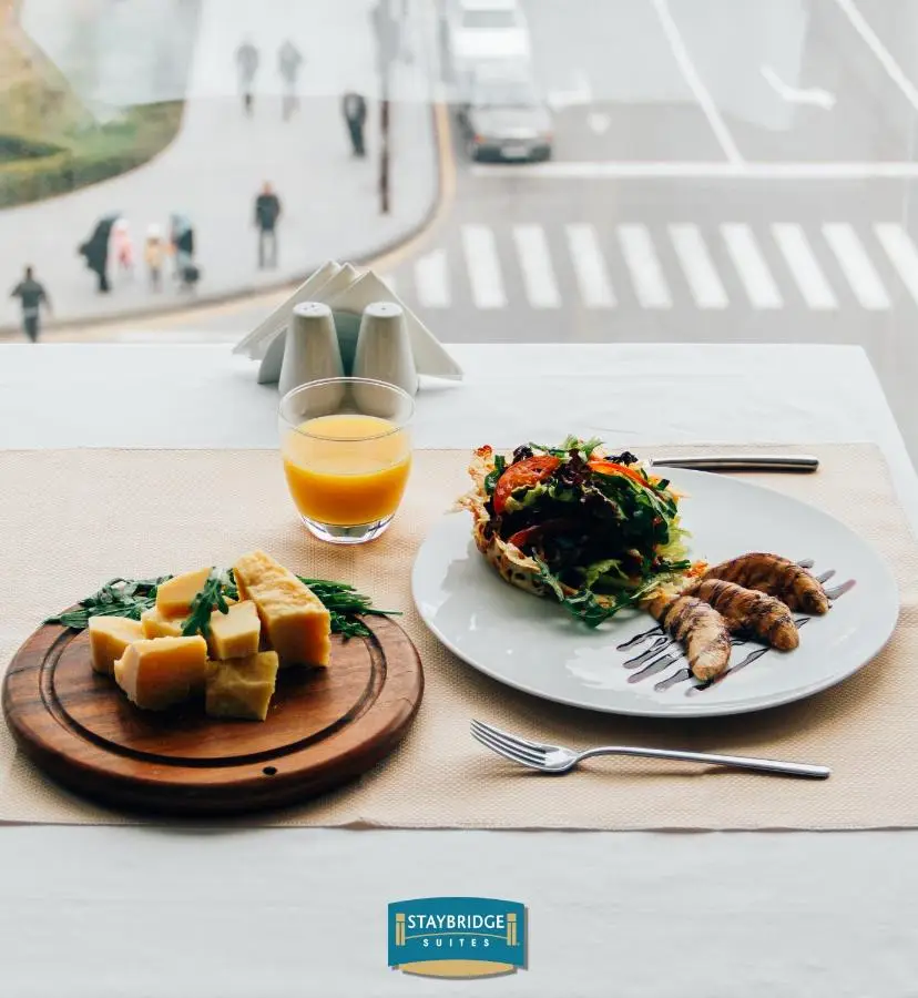 Parkside Hotel & Apartments