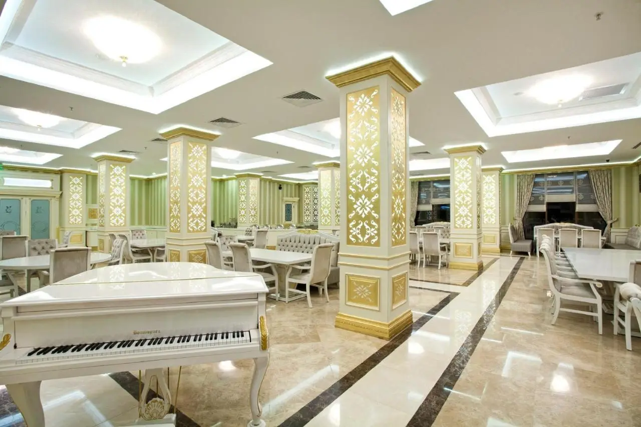 Ayan Palace Hotel