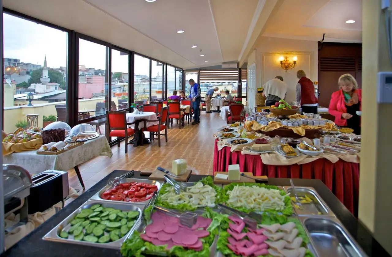 Amber Hotel & Spa