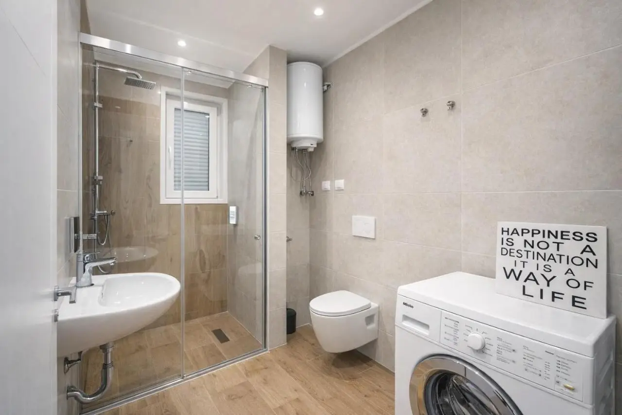 PIN Apartments - 3 Min to Skanderbeg