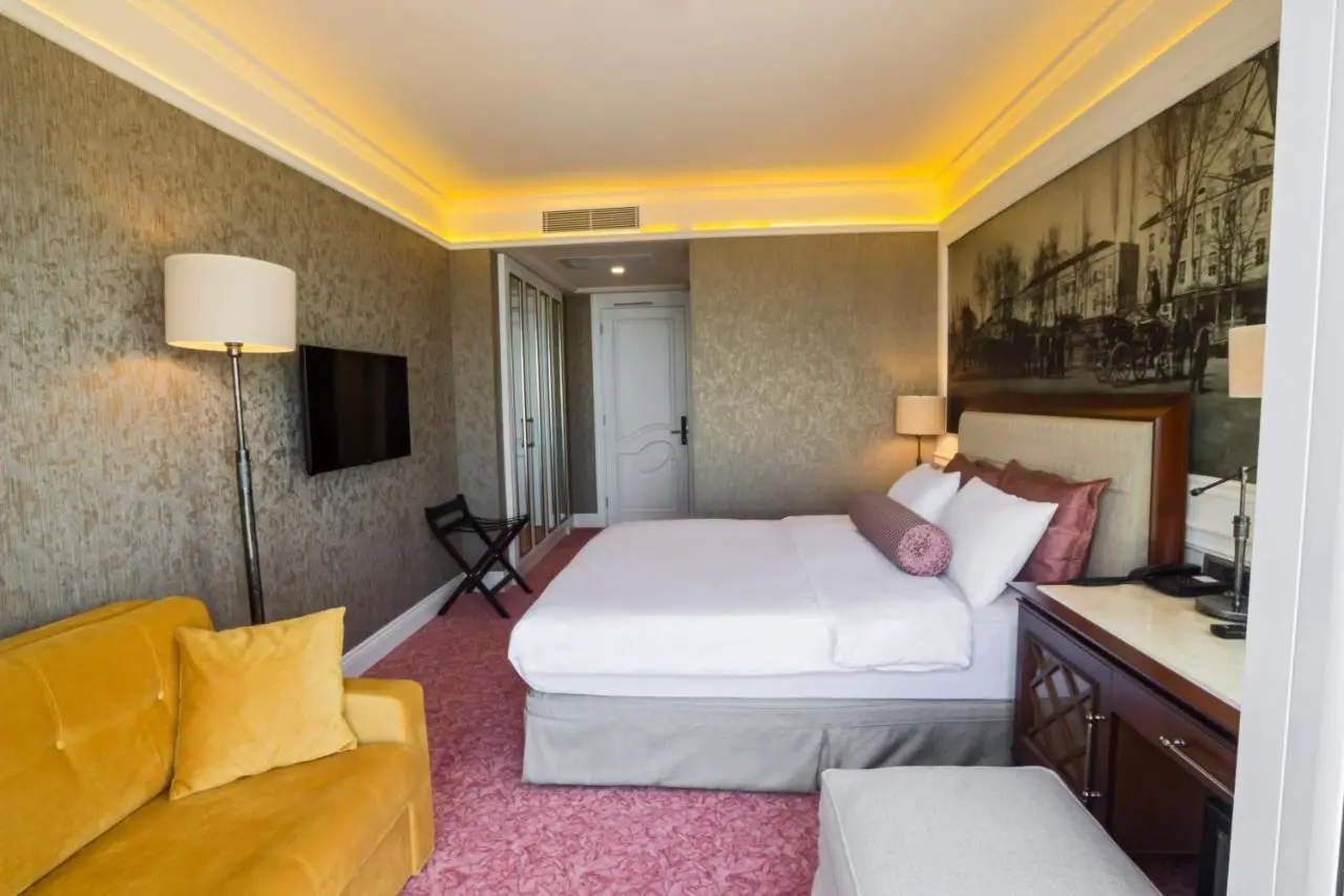 Mell Hotel