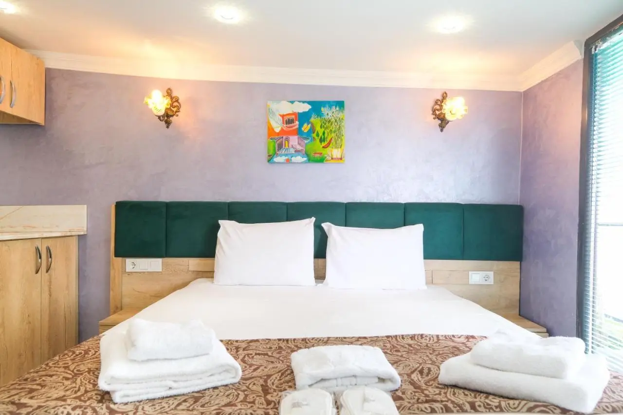 Loren Hotel&Suites