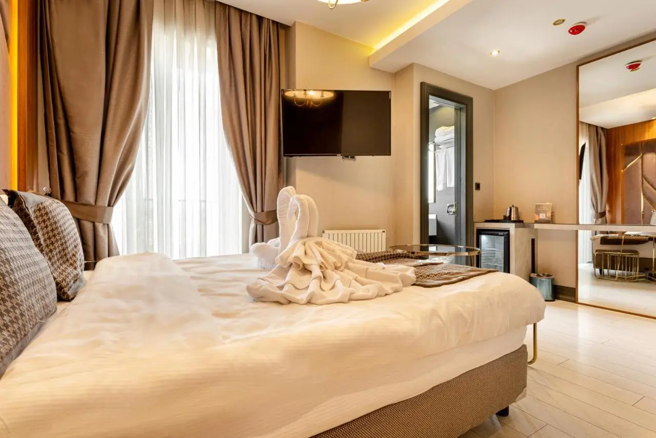Santra Hotel