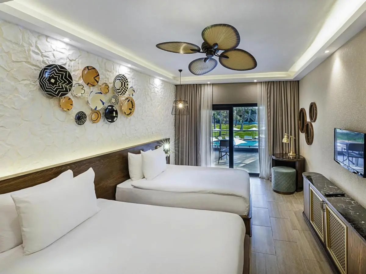 Rixos Sungate - The Land of Legends Access