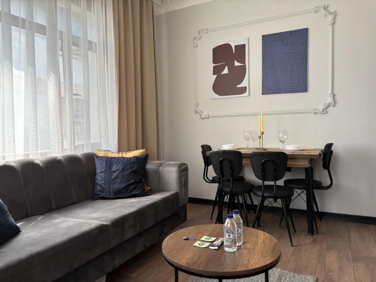 1BR w Turkish Hammam • Central Galata Stay