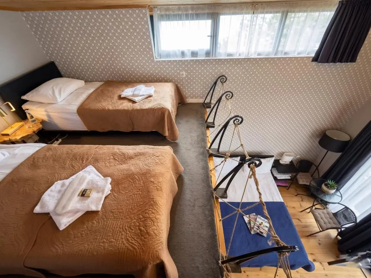 Vache Hotel