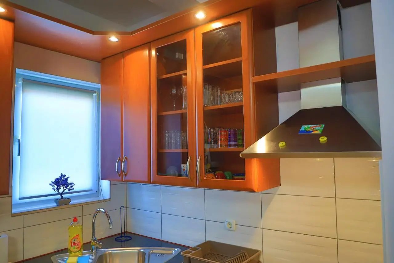 APARTMAN NAAJ