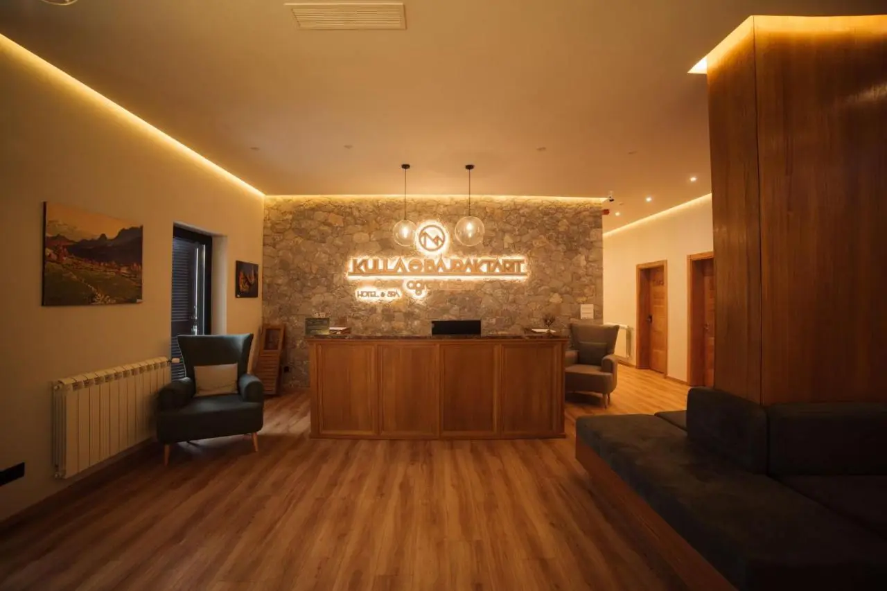 Hotel Kulla e Bajraktarit