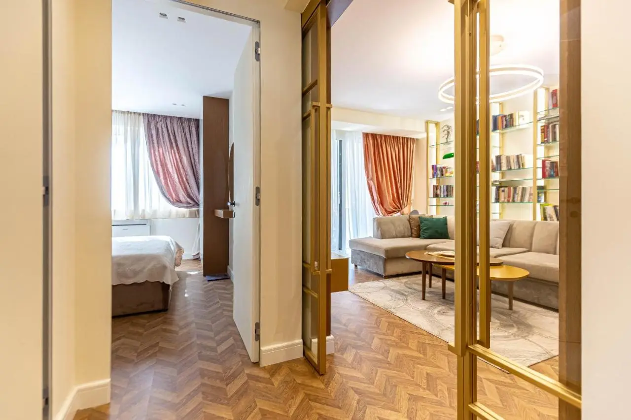 Tirana Center Fame House