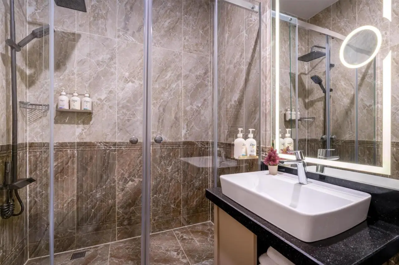 Best Western Premier Hidden Hills Hotel