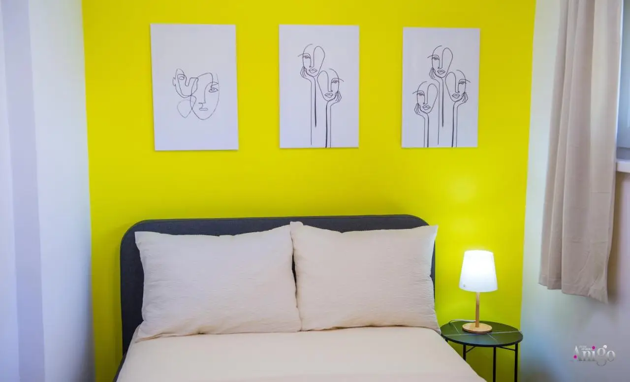 Apartment Dreaming In Color