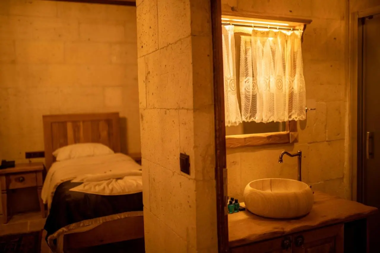Pome Granate Cave Hotel
