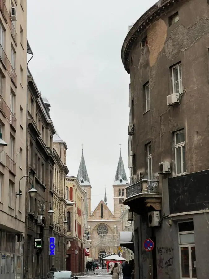 Modern 2BDR apartment-CATHEDRAL VIEW-BEST LOCATION