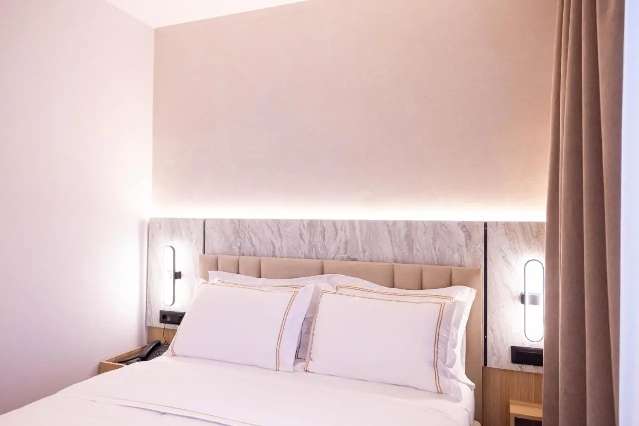 Tris3 Hotel