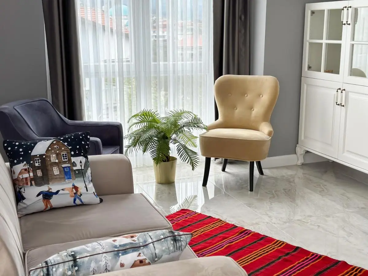 Doğanın Kalbindeki Eviniz-9 Kişi