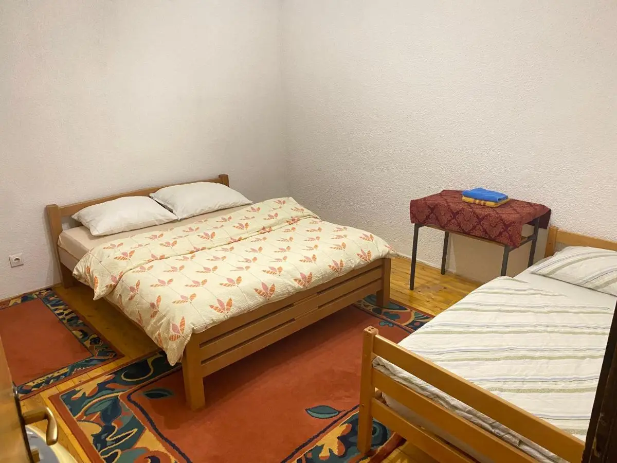 Lav Apartments