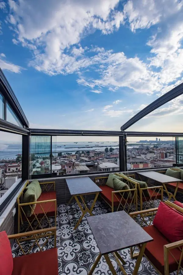 Grand Balyan Hotel & Restaurant