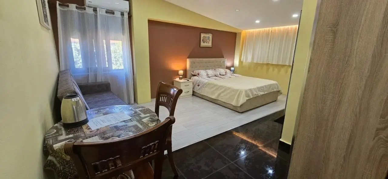 CityCenterHotel Shkoder