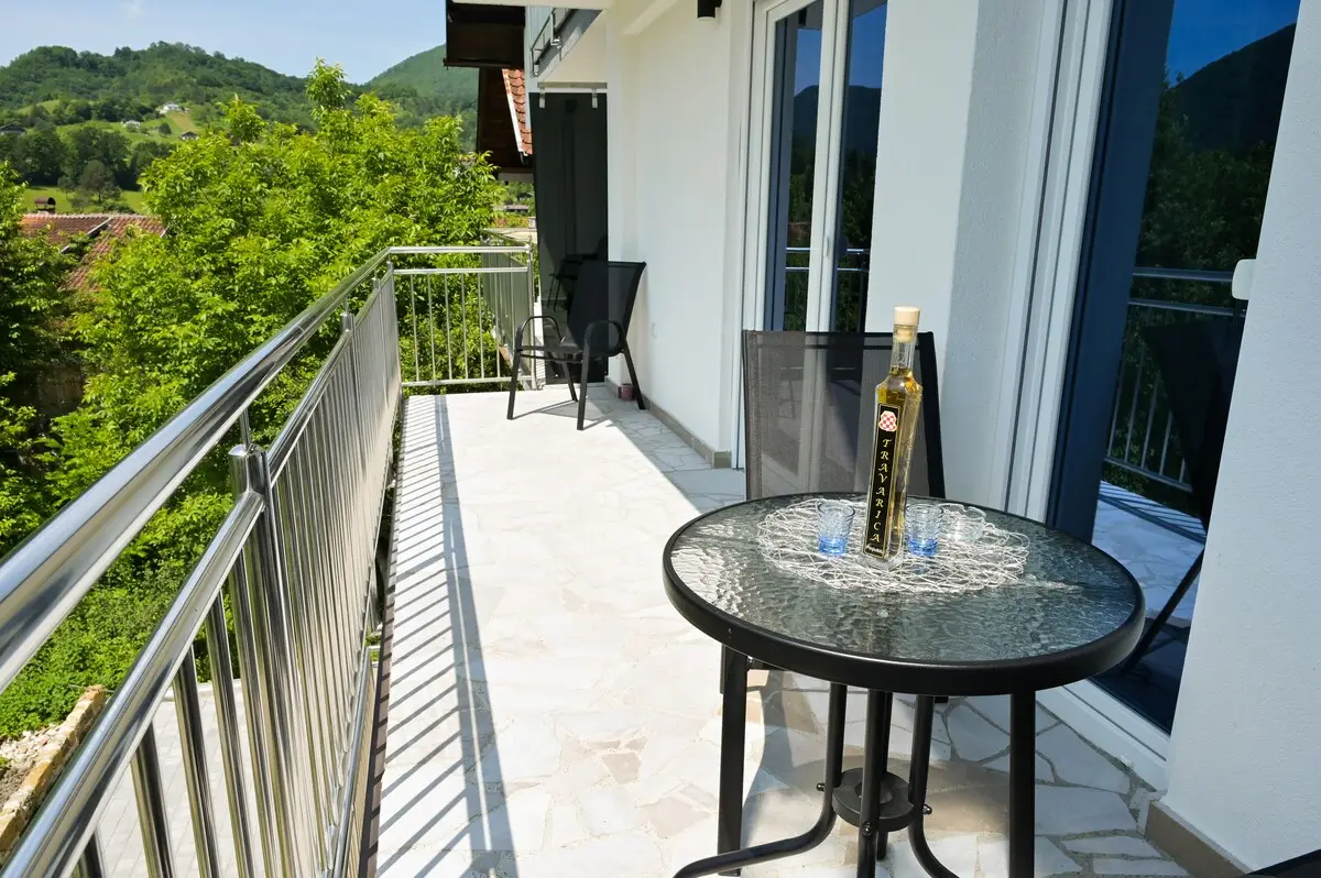 Villa Anita – Two-Bedroom Apartment, 3rd Floor (L)