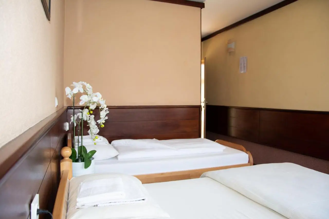Hotel TISA