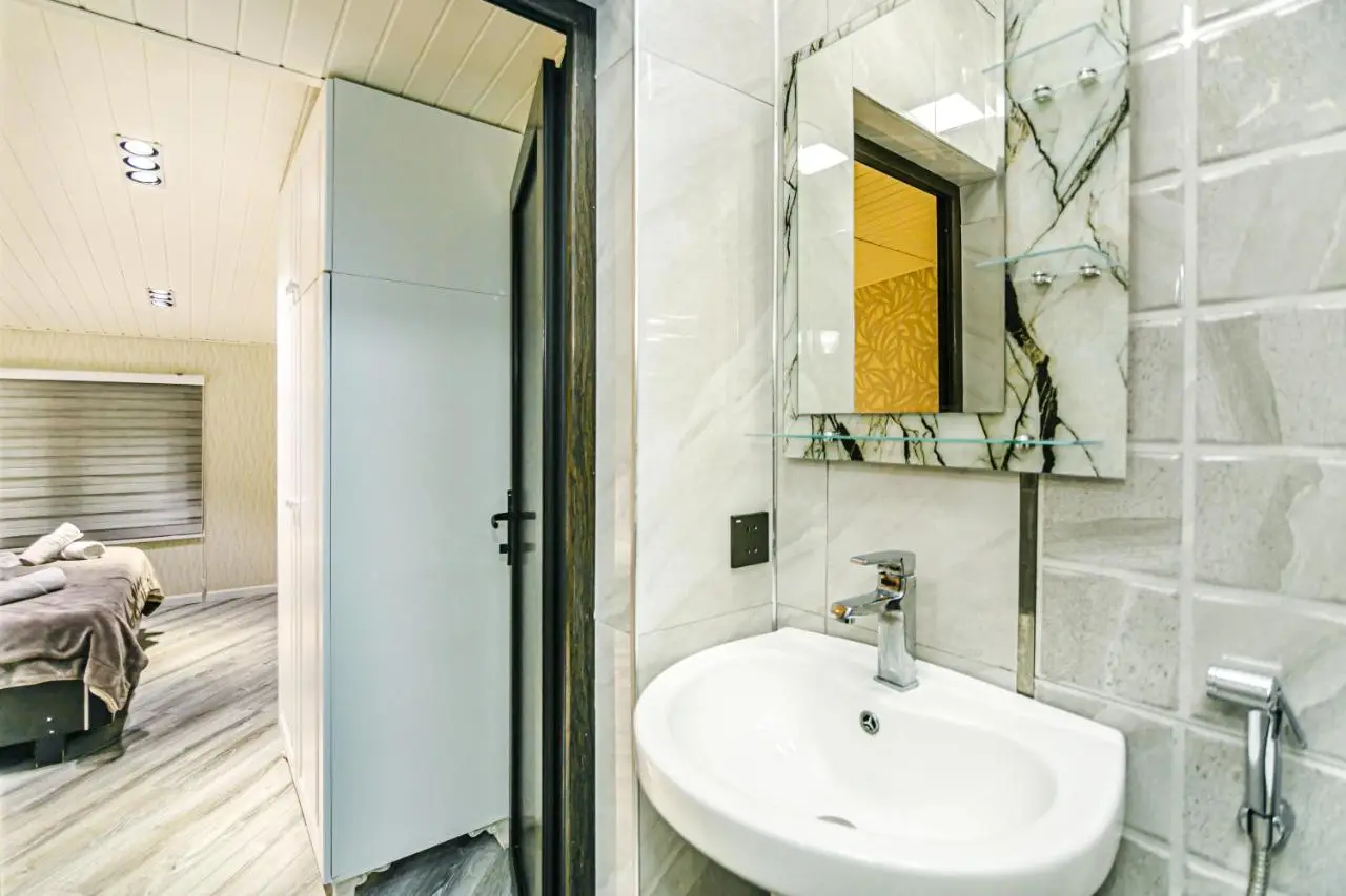Sahil Skyline Suite Apartment by Baku Housing