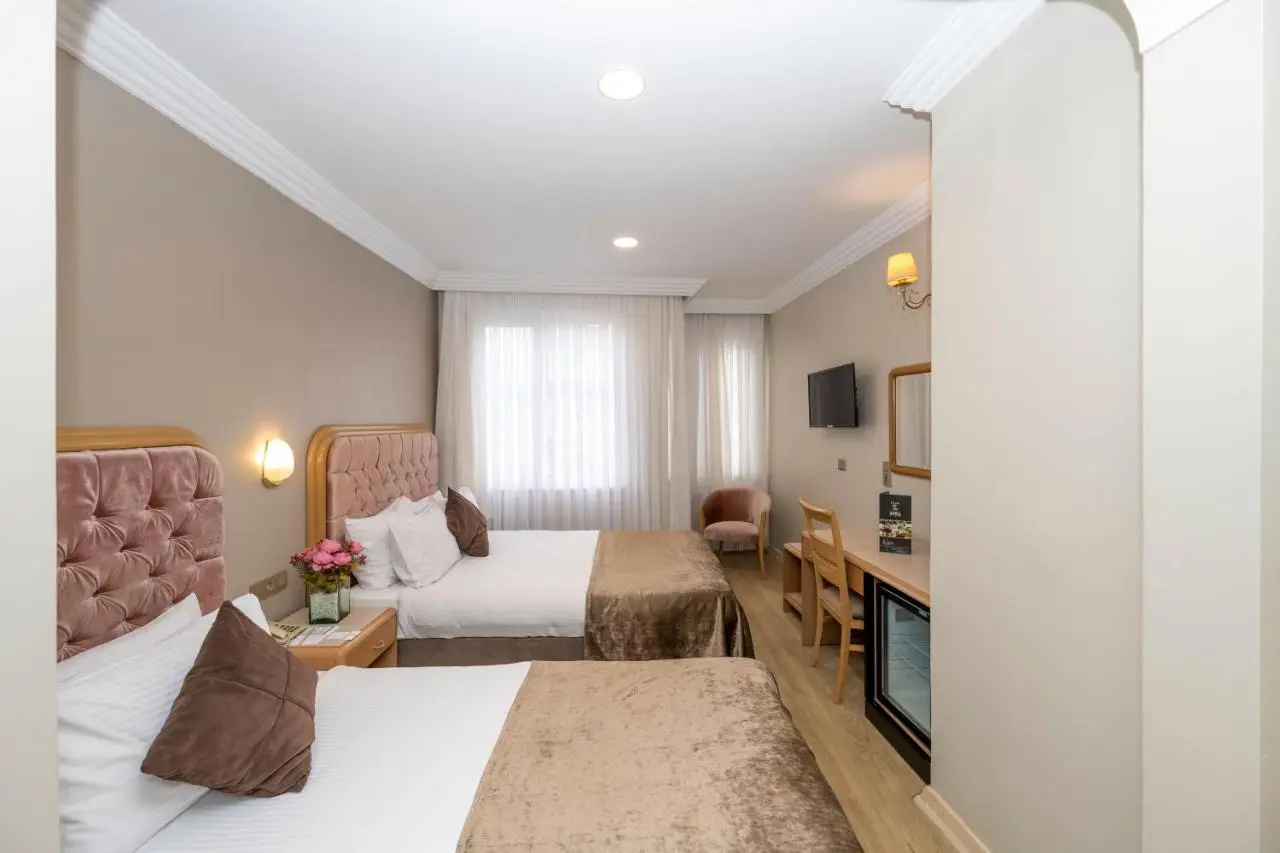Grand Anka Hotel