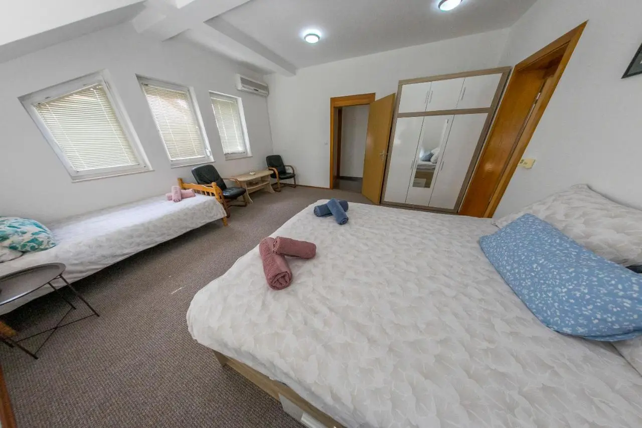 APARTMAN NAAJ