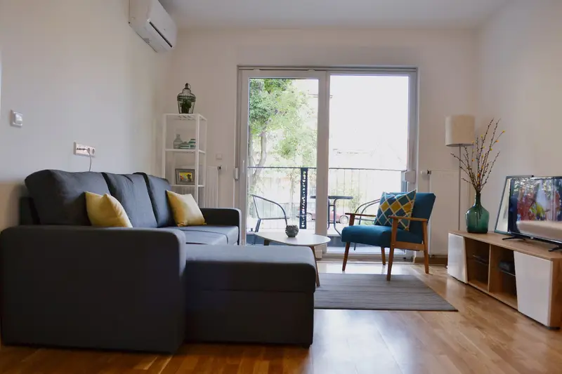 Apartment Masha - Lovely One Bedroom with balcony