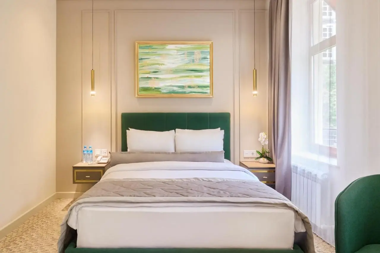 Maestro Address Hotel