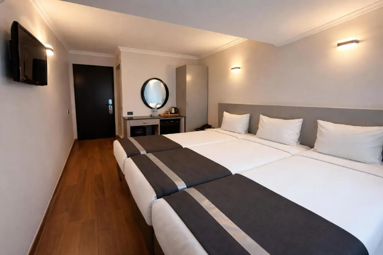 Peak Star Hotel