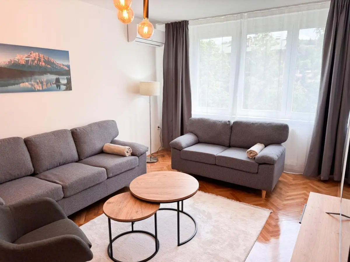 Modern Stay Grbavica - Quiet Area & Free Parking