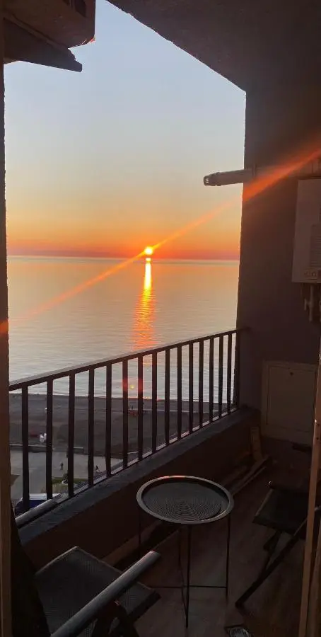 Horizon 1 Cozy Apartment with Sea View