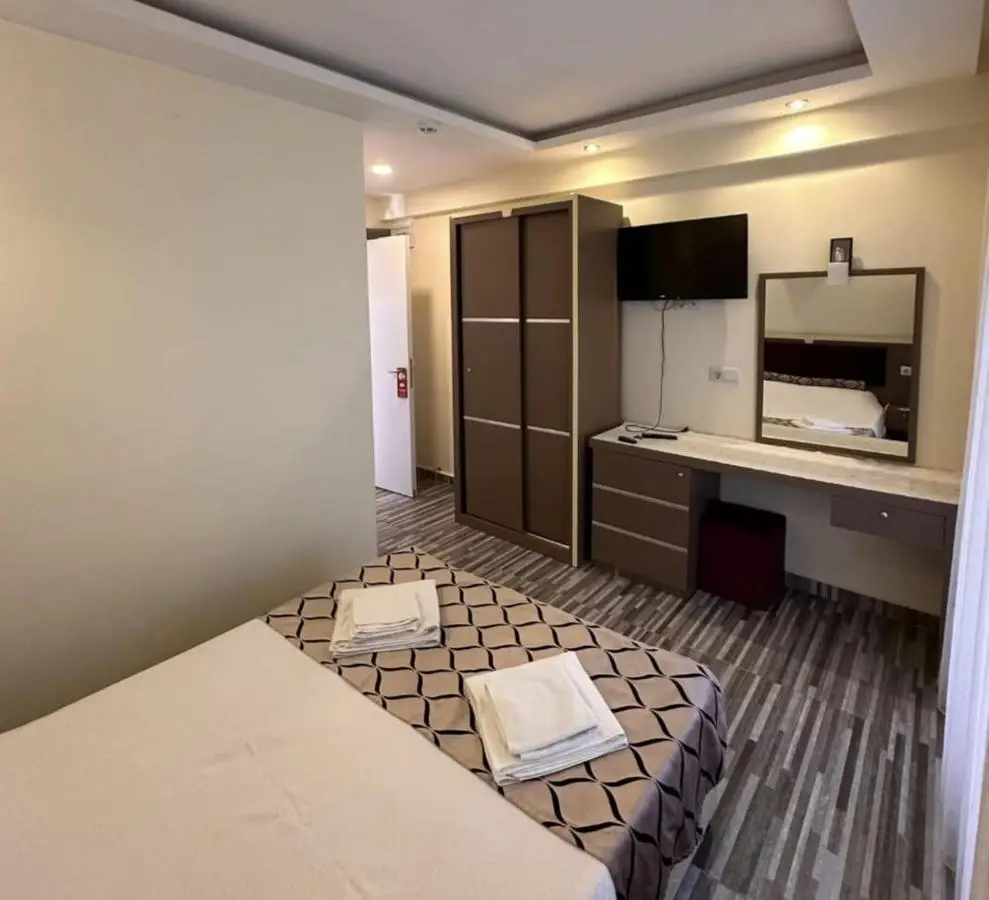 Hotel Falcon Home